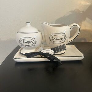 Elegant Cream and Sugar Set with Tray